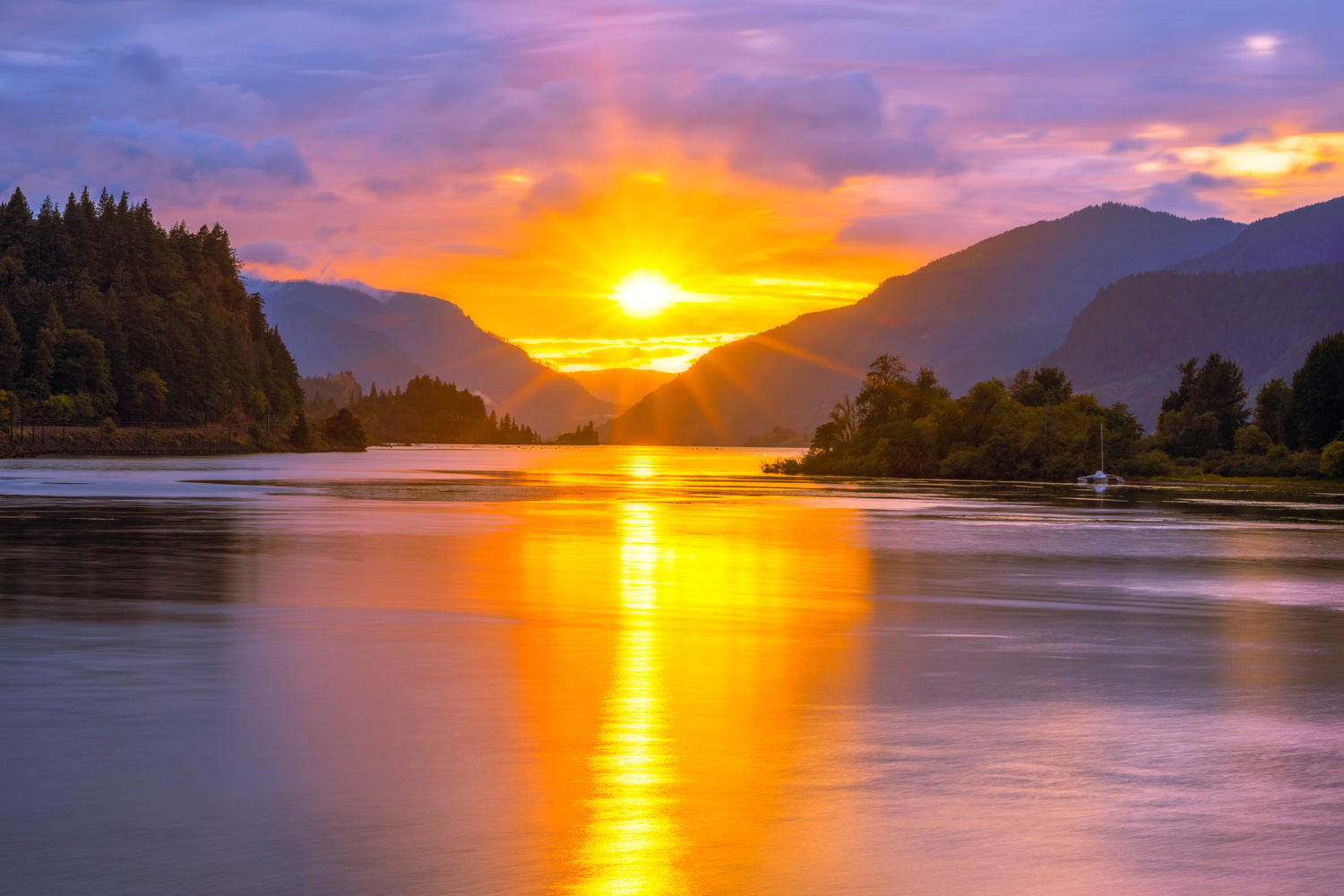 Golden hour sunset aligning with Oregon-Washington border over Columbia River Gorge – fine art landscape photography print